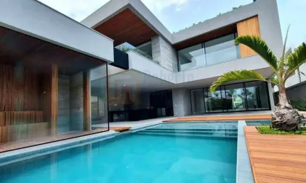 Primeira locação magnífica casa à venda condomínio alphaville barra da tijuca 1100m² área útil terreno de 900m²  5 suítes piscina sauna varanda goumet