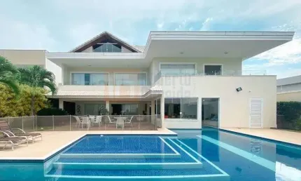 Linda Casa à Venda no Santa Mônica Jardins Barra da Tijuca de 700m² com Sala Ampla 5 Suítes com Closets 1 Elevador Piscina Sauna Varanda Gourmet