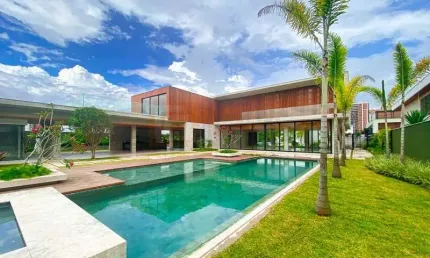 Espetacular Mansão à Venda no Condomínio Malibú Barra da Tijuca de 1900m² em um Terreno de 1500m² com 6 Suítes Piscina Sauna Garagem para 8 Carros