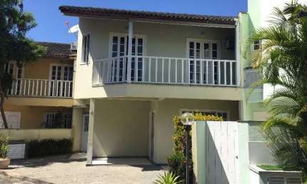 Casa à Venda no Recreio dos Bandeirantes com 205m² de Área Construída em Terreno 200m² de 3 Quartos sendo 2 Suítes Piscina 4 Vagas Garagem