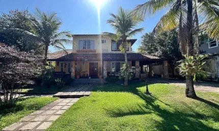 Casa à Venda Condomínio Village de Marapendi Barra da Tijuca de 842m²  em  Terreno com 1018m²  4 Quartos Sendo 3 Suítes Piscina Sauna Varanda Gourmet
