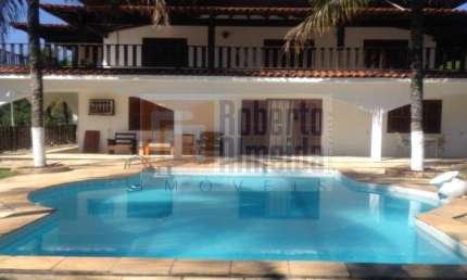 Excelente Sítio em Araruama Granja Aurora à Venda com 4000m² de Terreno Piscina Churrasqueira Campo de Futebol 6 Quartos 6 Banheiros