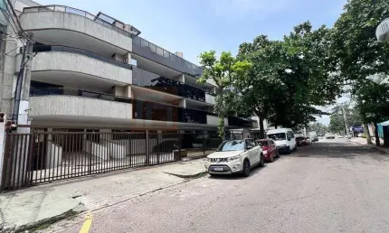 Cobertura Linear Vista Mar à Venda Recreio dos Bandeirantes de 192m² com 3 Suítes 3 Salas Lavabo Varandão com Hidro e Churrasqueira 3 Vagas de Garagem