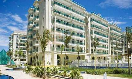 Apartamento à Venda no Condomínio Le Parc Barra da Tijuca Reformado Decorado 130m²  Sala 2 Ambien3 Quartos sendo 1 Suíte 2 Varanda 2 Vagas de Garagem