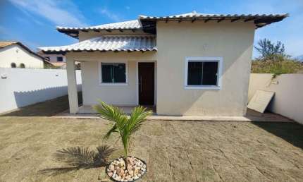 Casa para Venda em Saquarema, Jaconé, 2 dormitórios, 1 suíte, 2 banheiros, 2 vagas