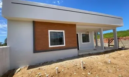 Casa para Venda em Saquarema, Jardim, 2 dormitórios, 1 suíte, 2 banheiros, 1 vaga