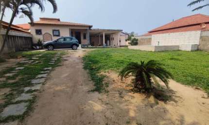 Casa para Venda em Saquarema, Vilatur, 1 dormitório, 1 banheiro, 8 vagas