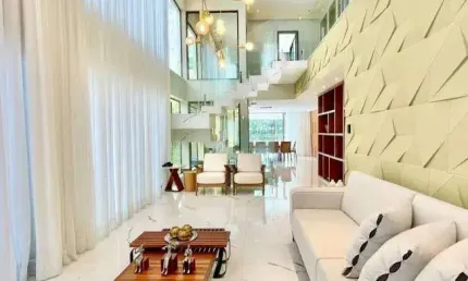 Casa luxuosa, porteira fechada tem 600 metros quadrados com 4 suítes em Alphaville 1 Salvador