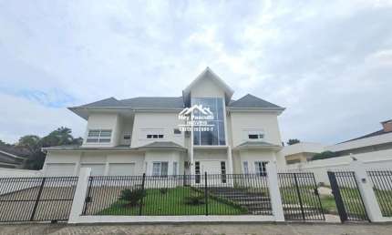 Casa à venda no bairro Arujazinho I, II e III em Arujá/SP