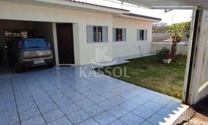 Casa Térrea com enorme sobra de terreno próximo ao Lago e ao novo Shopping.