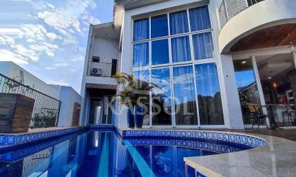 LINDÍSSIMO E AMPLO SOBRADO A VENDA, C 04 SUITES, REGIÃO DO LAGO, CASCAVEL - PR