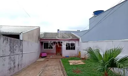 Casa com 2 quartos e sobra de terreno Edicula com churrasqueira. R  239.000,00