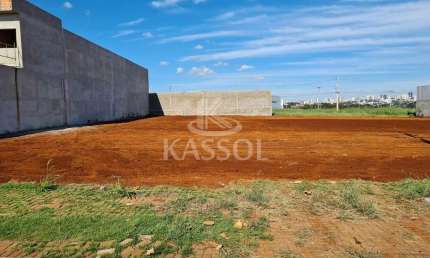 Terreno Comercial com 800.00 m , Núcleo de Produção III, CASCAVEL - PR