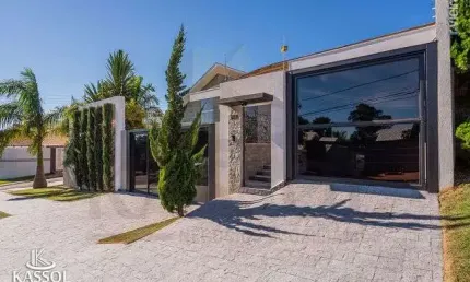 Casa mobiliada no Recanto Tropical com suíte e 2 quartos, 5 garagens spa