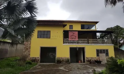 Casa para Venda em Maricá/RJ - 3 Dorm. 700 m2 Área Útil