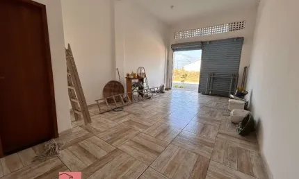 LOJA COMERCIAL - LOCAL EM CRESCIMENTO SENTIDO RUA 128.