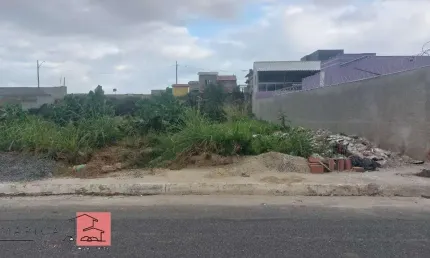 Terreno à Venda em Itaipuaçu, Localização Privilegiada a 1 Quadra da Praia!