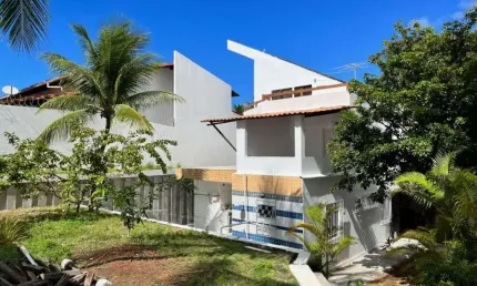Casa no Itaigara com 7 quartos e 4 suítes, 656 m² à venda por R$ 1.800.000,00