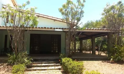 Casa em Jauá com 7 quartos sendo 5 suítes, 350m² à venda por R$ 1.200.000,00