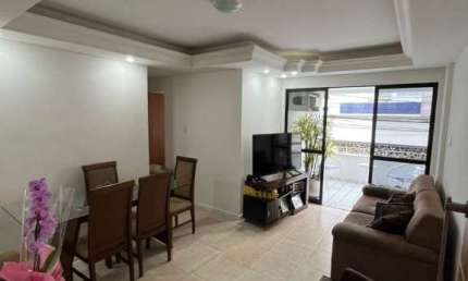Apartamento no Rio Vermelho com 3 quartos sendo 1 suíte, 76m² à venda por R$ 480.000,00