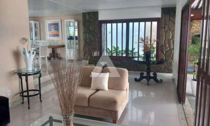 Casa no Itaigara com 3 quartos e 1 suíte, 269m² à venda por R$ 1.850.000,00