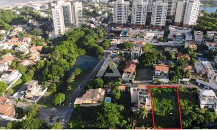 Terreno em Pituaçu com 1.230m² à venda por R$ 1.980.000,00
