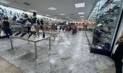 Loja no Shopping Piedade com 240,00 m² para alugar por R$ 52.320,00 - Salvador/BA