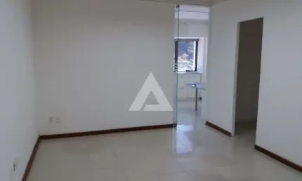 Sala com 46,00 m² para alugar por R$ 1.700,00 - Garibaldi, Ondina - Salvador/BA