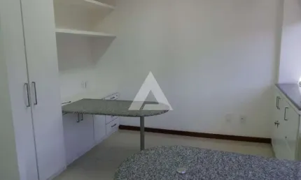 Sala com 46,00 m² para alugar por R$ 1.700,00 - Garibaldi - Salvador/BA