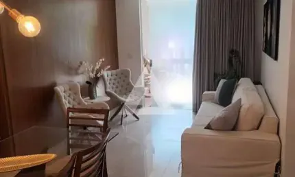 Apartamento em Buraquinho com 3 quartos e 1 suíte, 90m² à venda por R$ 760.000,00