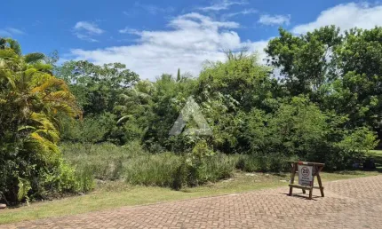 Terreno em Praia do Forte com 544m² à venda por R$ 3.000.000,00