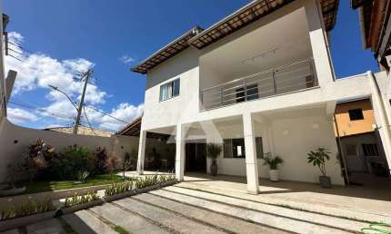 Casa em Piatã com 4 suítes, 212m² à venda por R$ 1.200.000,00