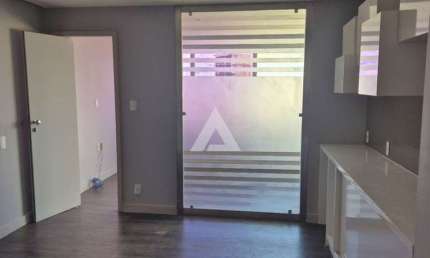 Sala com 66,00 m² para alugar por R$ 5.000,00 - Caminho da Árvores - Salvador/BA