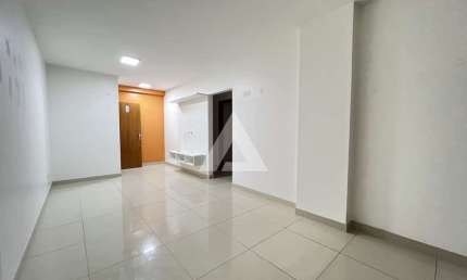 Apartamento em Piatã com 3 quartos e 1 suíte, 95m² à venda por R$ 795.000,00