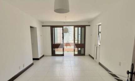 Apartamento na Barra com 3 quartos e 1 suíte, 118m² à venda por R$ 630.000,00