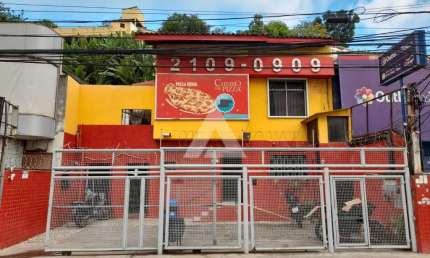 Casa no Rio Vermelho com 555m² à venda por R$ 1.450.000,00