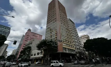 Conjunto Comercial à venda, 38.00 m2 por R$140000.00  - Centro - Curitiba/PR