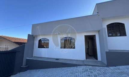 Casa Residencial com 3 quartos  para alugar, 70.00 m2 por R$1980.00  - Cachoeira - Curitiba/PR