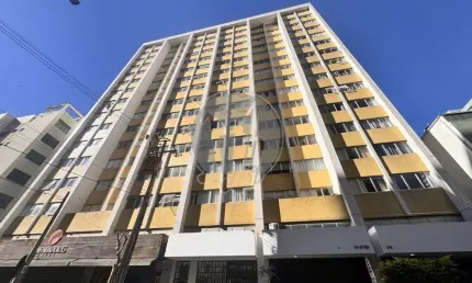 Apartamento com 2 quartos  para alugar, 61.50 m2 por R$1900.00  - Centro - Curitiba/PR