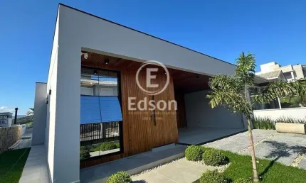 Casa com 3 quartos à venda em Pedra Branca, Palhoça 