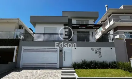 Casa com 3 quartos à venda em Pedra Branca, Palhoça 