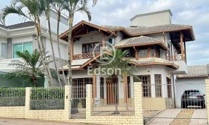 Casa com 4 quartos à venda em Pedra Branca, Palhoça 