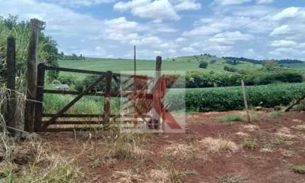 EXCELENTE SÍTIO MOLHADO NO LIMOEIRO COM 46.000M2 A BEIRA DO ASFALTO