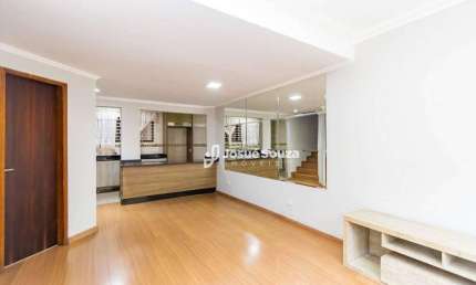 Sobrado com 3 dormitórios para alugar, 185 m² por R$ 4.550,00/mês - Jardim das Américas - Curitiba/PR