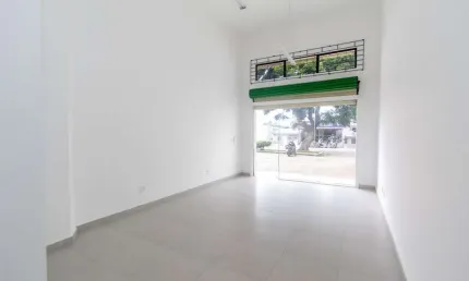 Loja para alugar, 31 m² por R$ 1.219,63/mês - Cajuru - Curitiba/PR