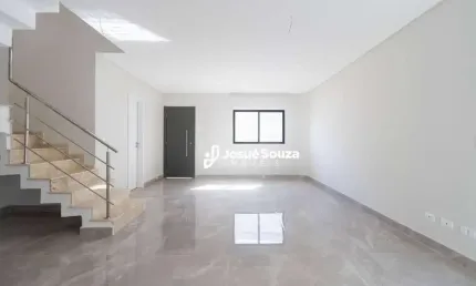 Sobrado triplex com terraço a vendo próximo ao Terminal Boqueirão