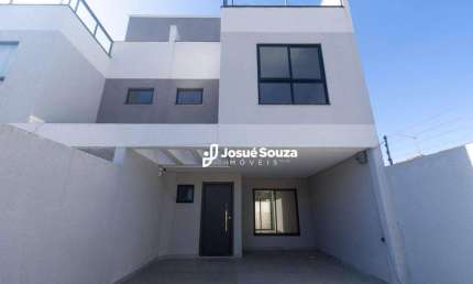 Sobrado triplex com 04 dormitórios, sendo 03 suítes no Boqueirão