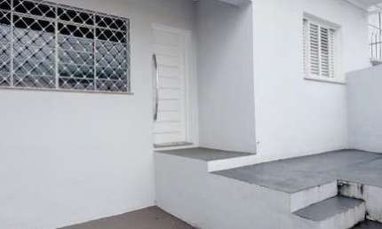 Casa Térrea para Venda em Mogi das Cruzes, Centro, 3 dormitórios, 1 suíte, 3 banheiros, 1 vaga
