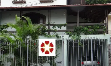 Linda casa no bairro democrata com 5/4, garagem, extensa área de lazer