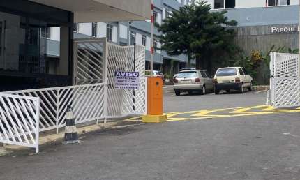 Excelente apartamento 2/4 com portaria 24h no centro da cidade!